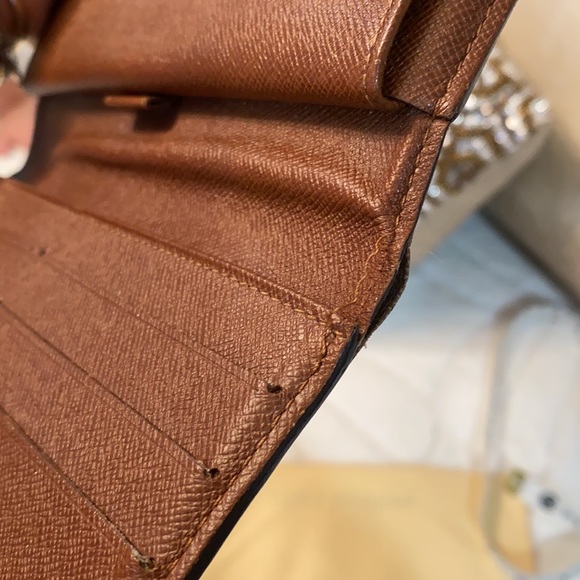 Authentic Louis Vuitton Wallet Monogram Classic - Picture 8 of 9